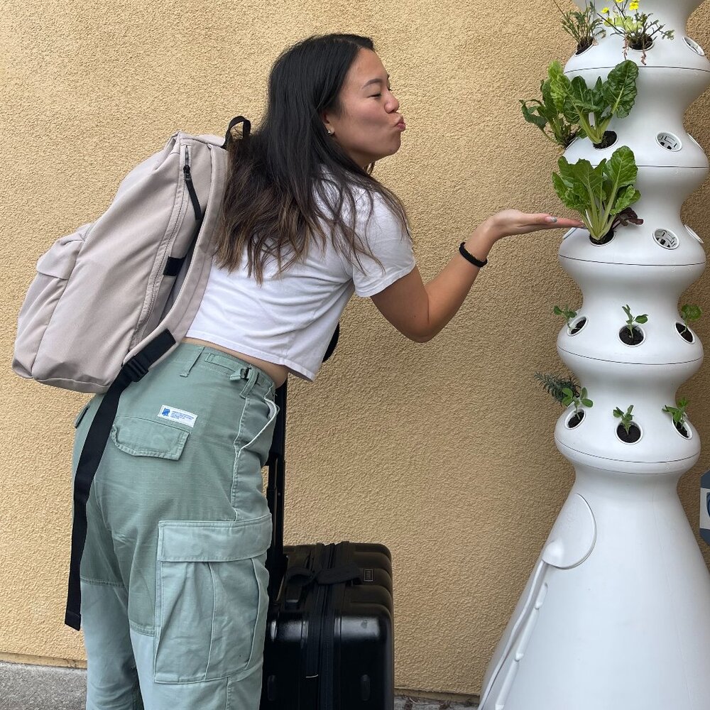 Meet your Posher, Kelly